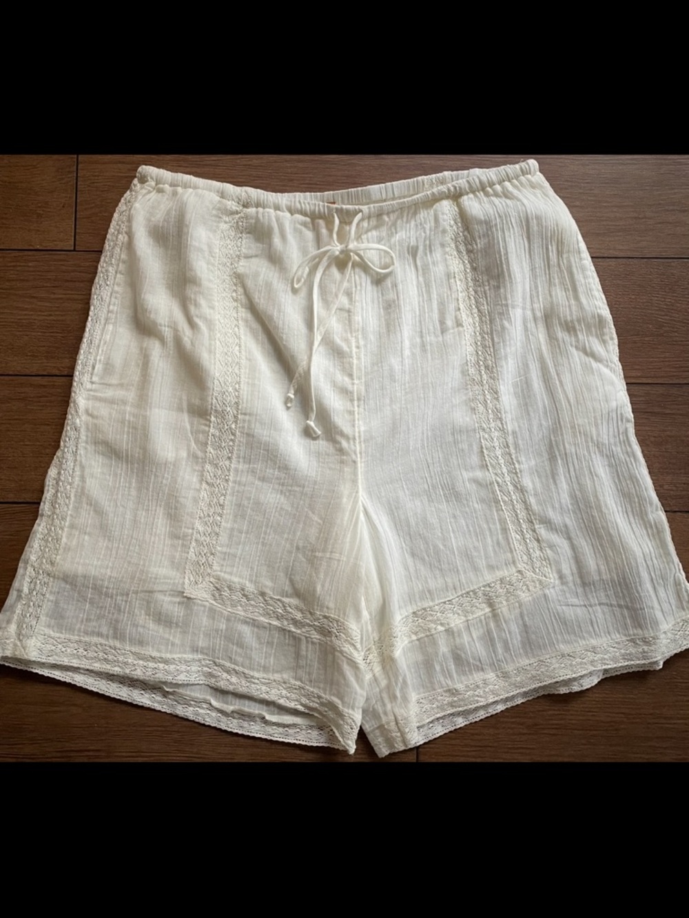 Free People knee length cotton gauze Shorts